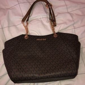 Michael Kors Jet Set Purse